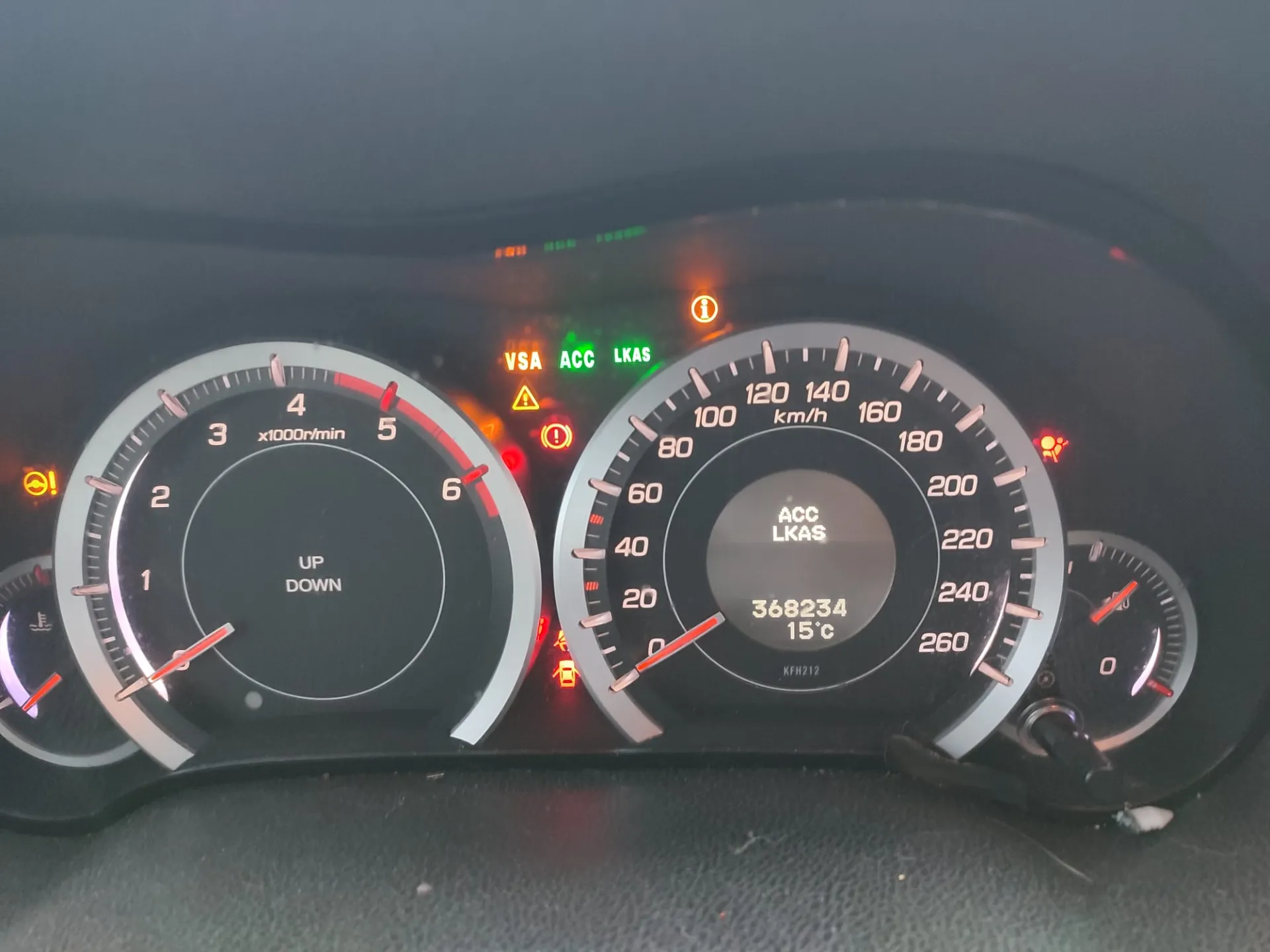 Accord VIII Tourer  HONDA Accord VIII Tourer (CW_) Imagem-25